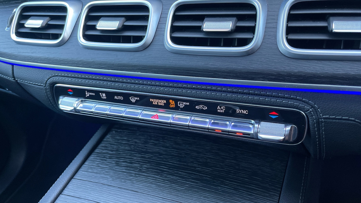 Used Mercedes-Benz GLE 2023 for sale - 77000939: Photo 39