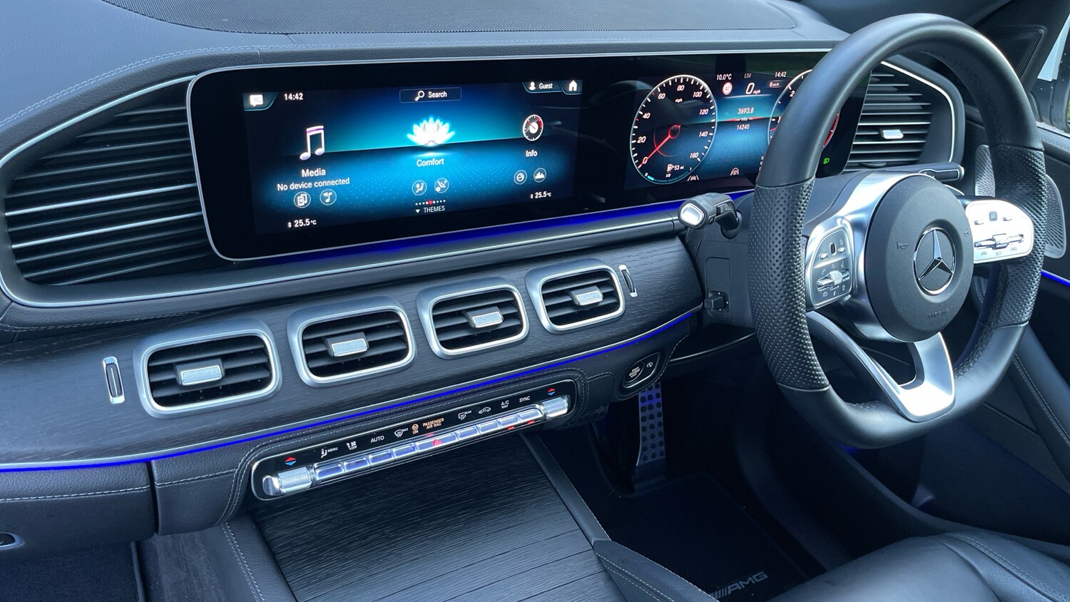 Used Mercedes-Benz GLE 2023 for sale - 77000939: Photo 9