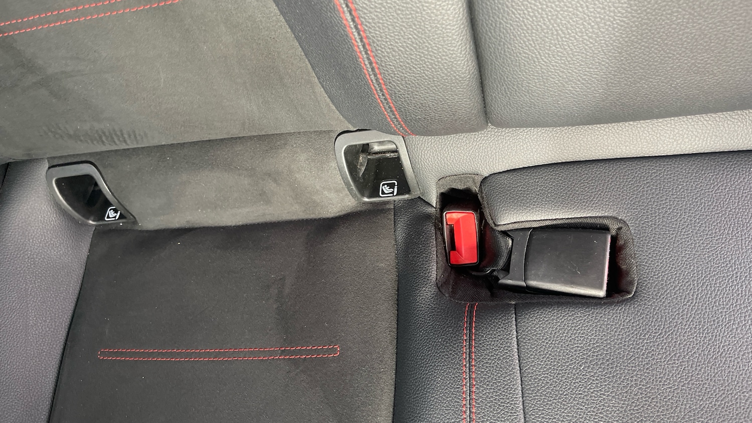 Used Mercedes-Benz GLA 2021 for sale - 76467936: Photo 17