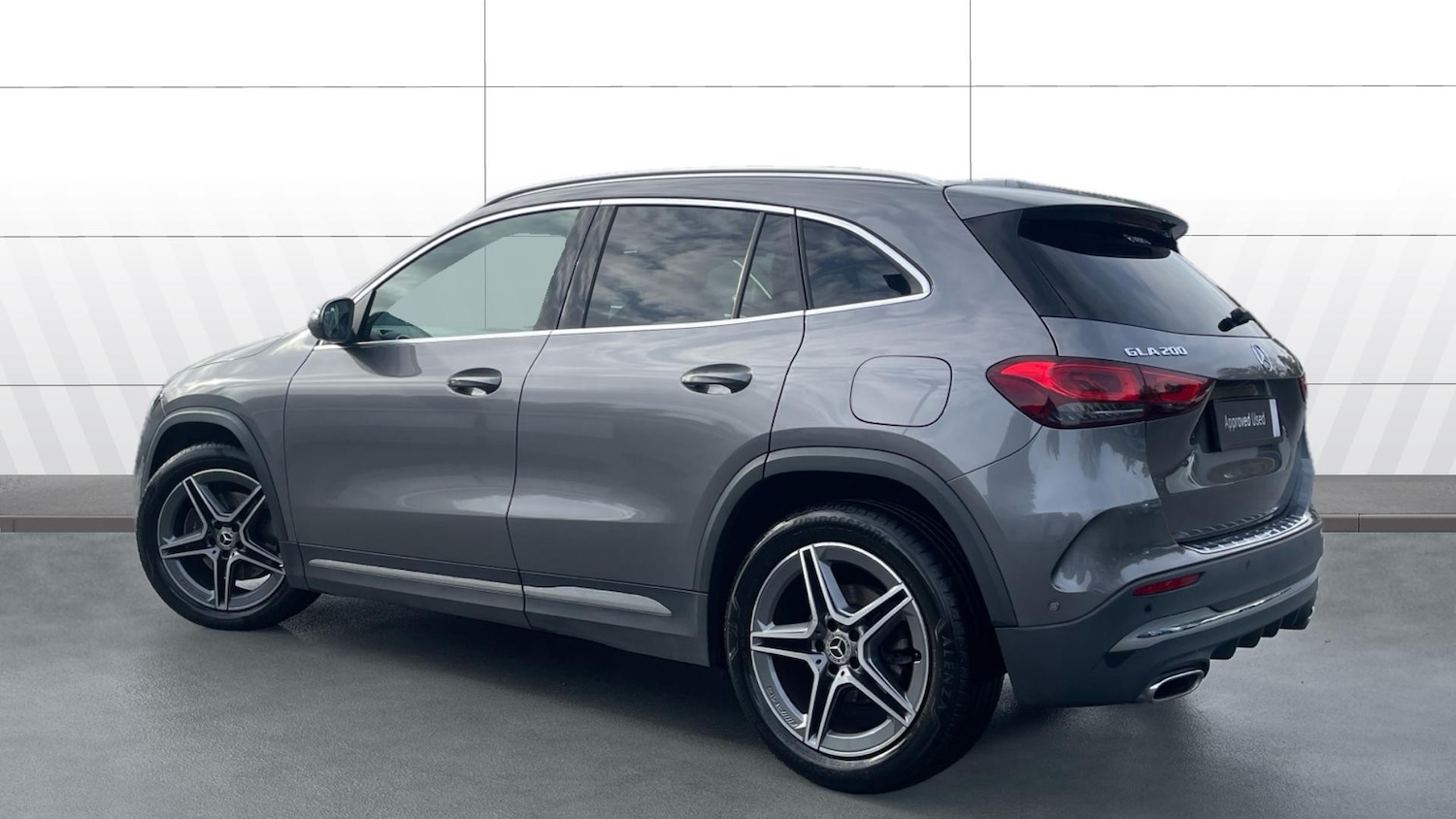 Used Mercedes-Benz GLA 2021 for sale - 76467936: Photo 2