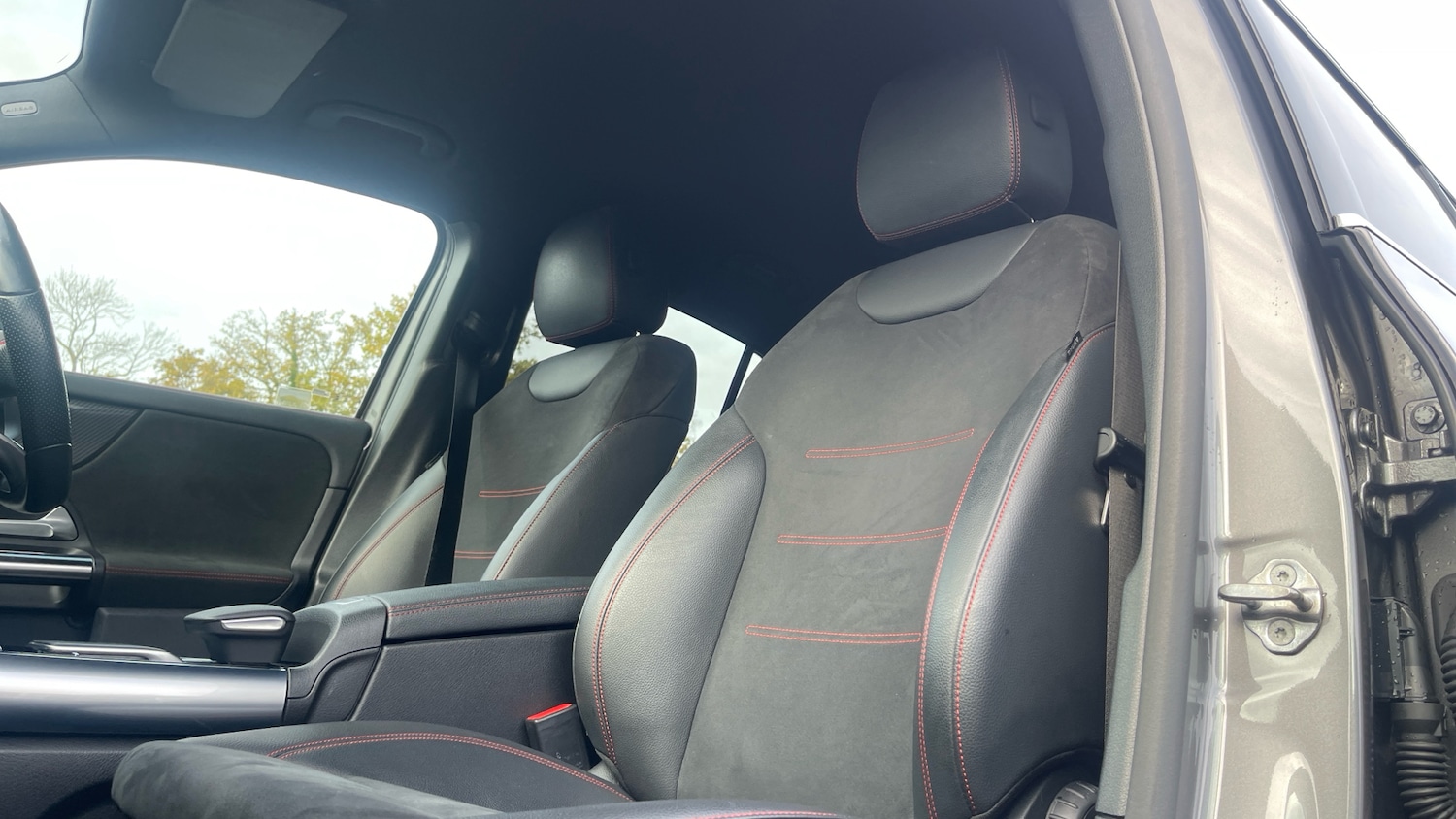 Used Mercedes-Benz GLA 2021 for sale - 76467936: Photo 31