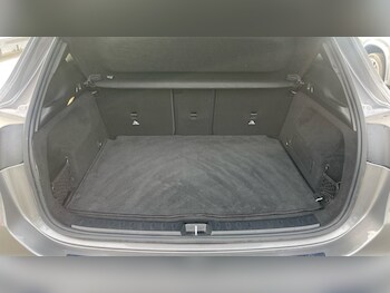 Used Mercedes-Benz GLA 2021 for sale - 76467936: Photo