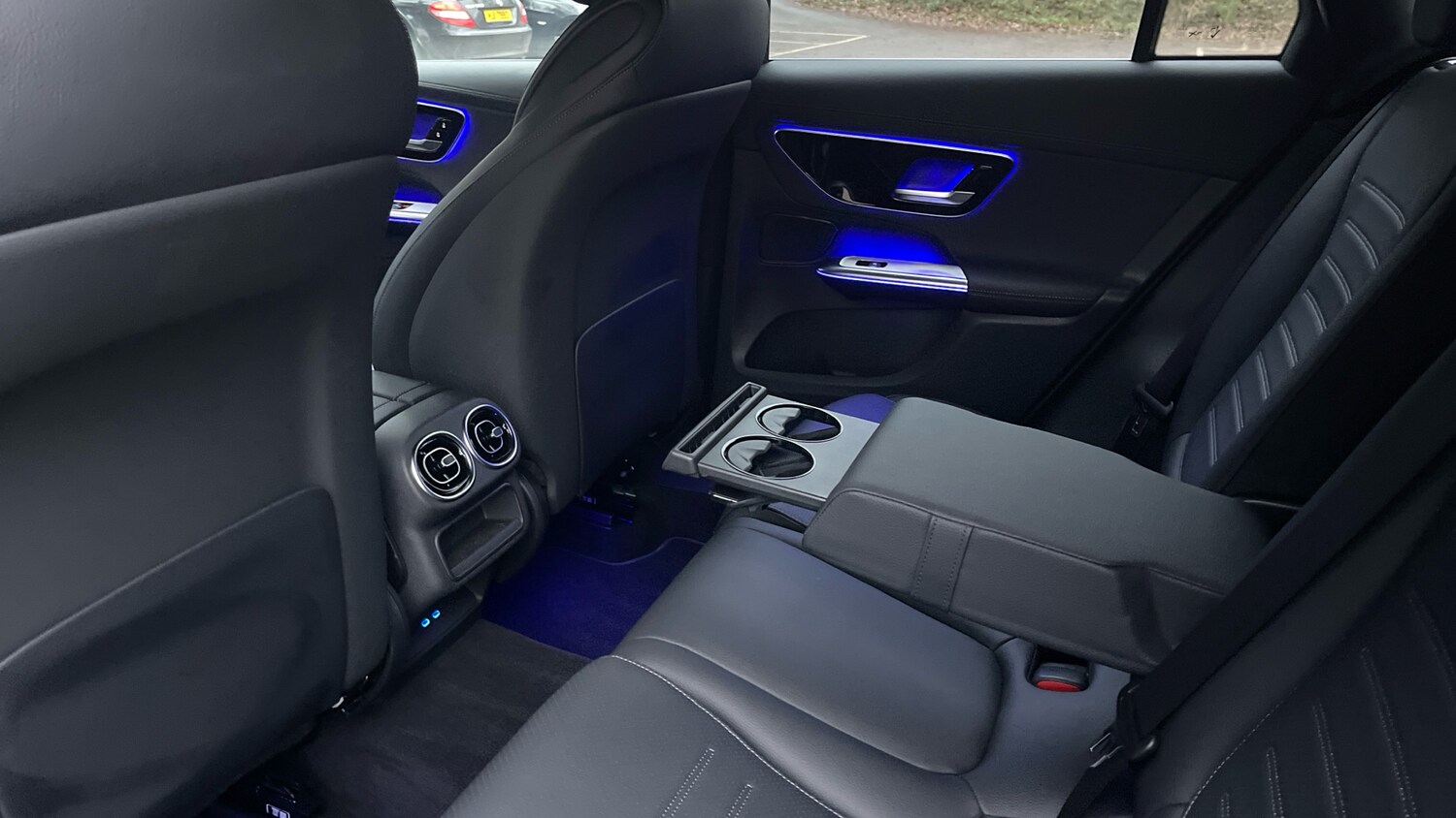 Used Mercedes-Benz GLC 2024 for sale - 77000940: Photo 31