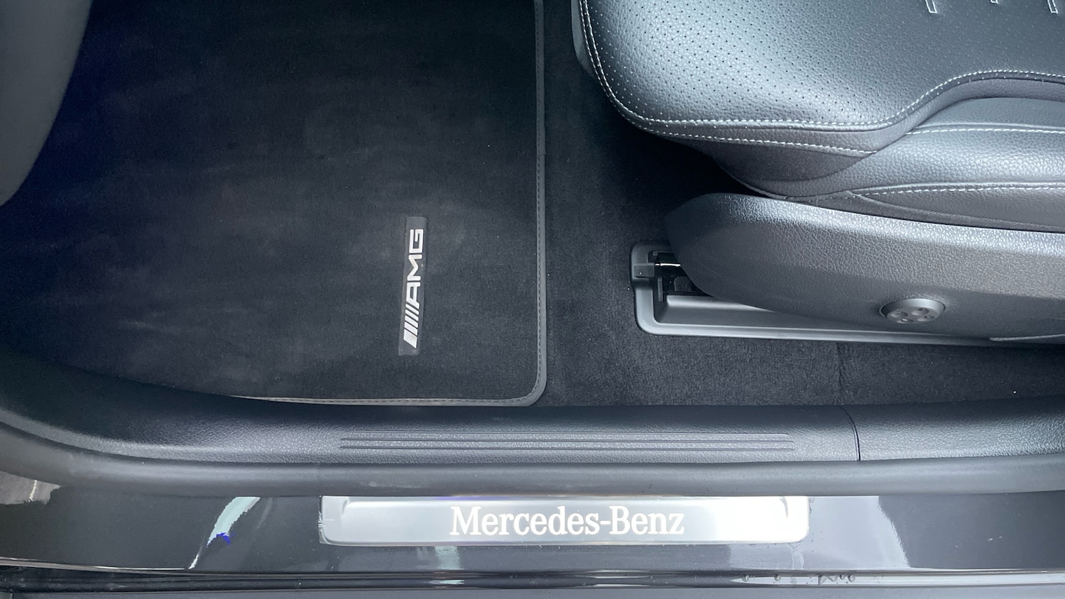 Used Mercedes-Benz GLC 2024 for sale - 77000940: Photo 33