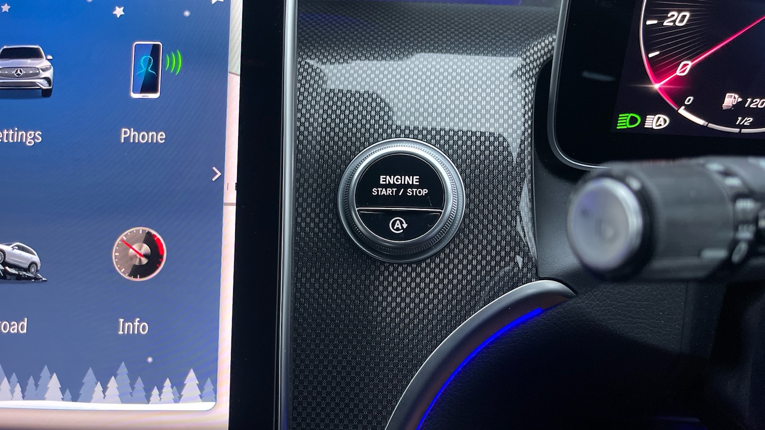 Used Mercedes-Benz GLC 2024 for sale - 77000940: Photo 38