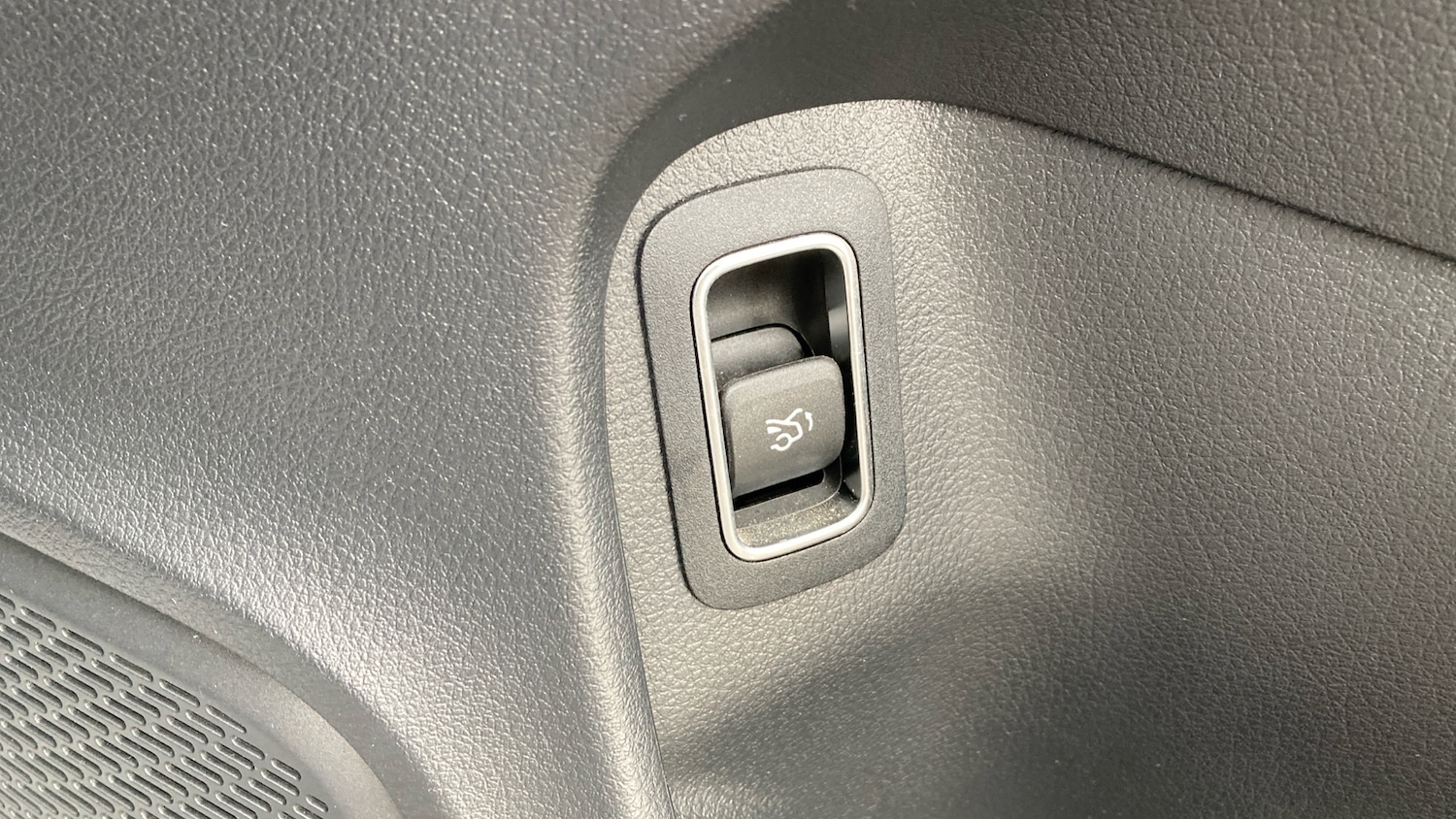 Used Mercedes-Benz CLA 2022 for sale - 77932527: Photo 32