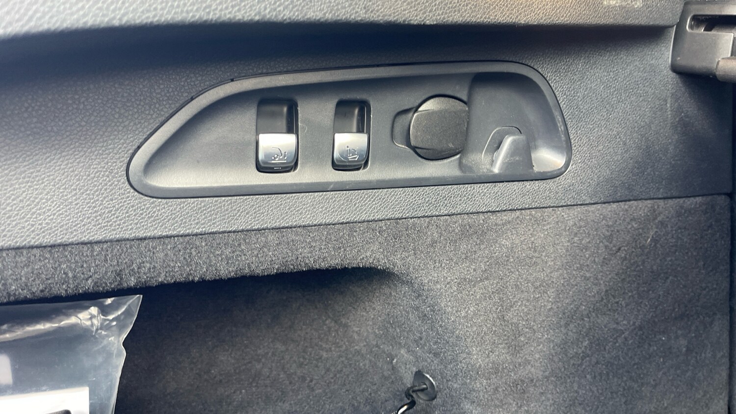 Used Mercedes-Benz GLC 2021 for sale - 75895291: Photo 29