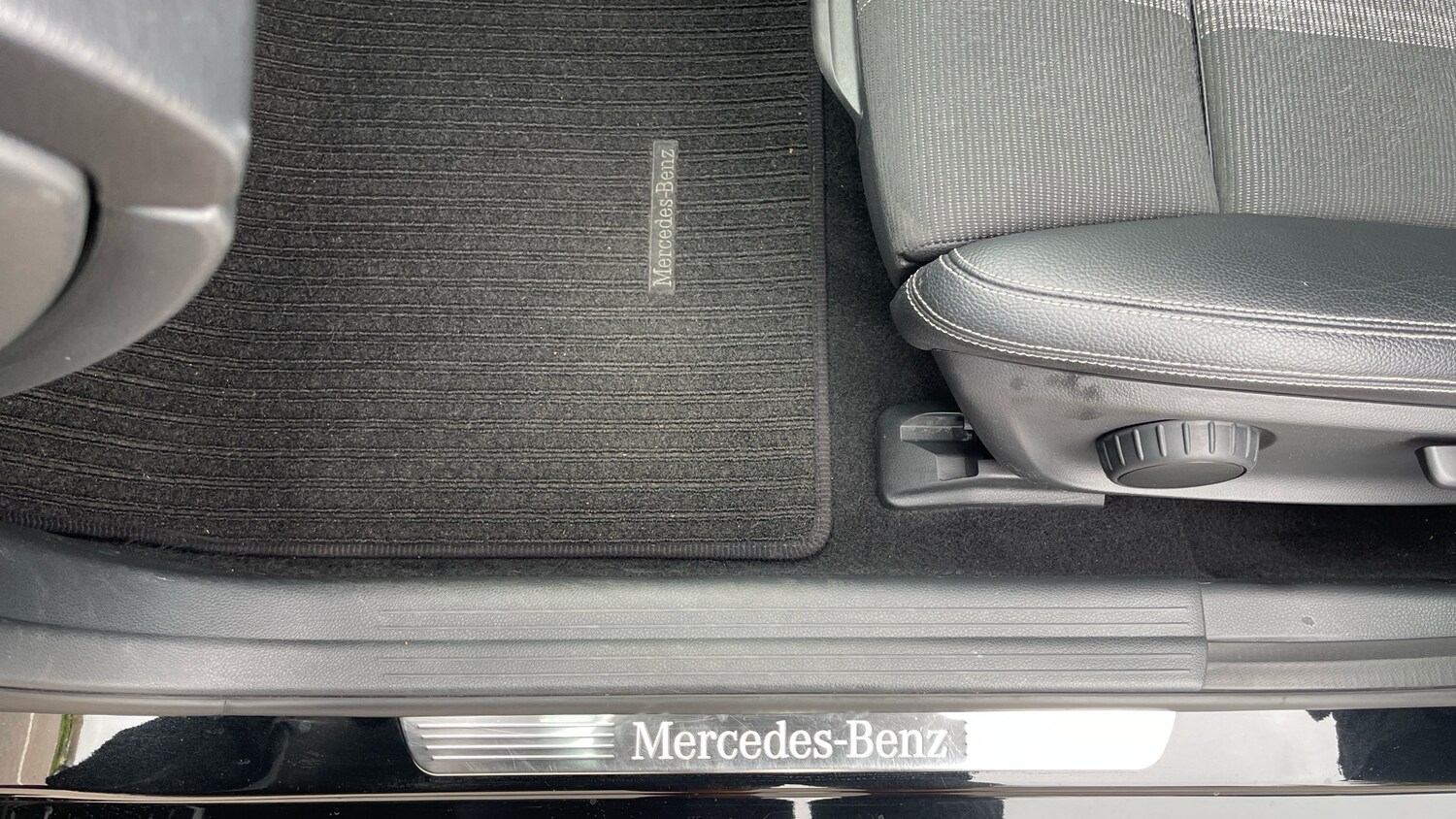 Used Mercedes-Benz GLA 2019 for sale - 78093388: Photo 32