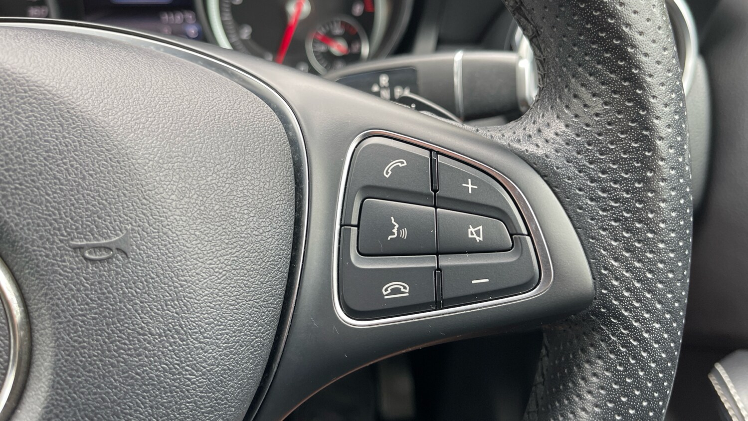 Used Mercedes-Benz GLA 2019 for sale - 78093388: Photo 40