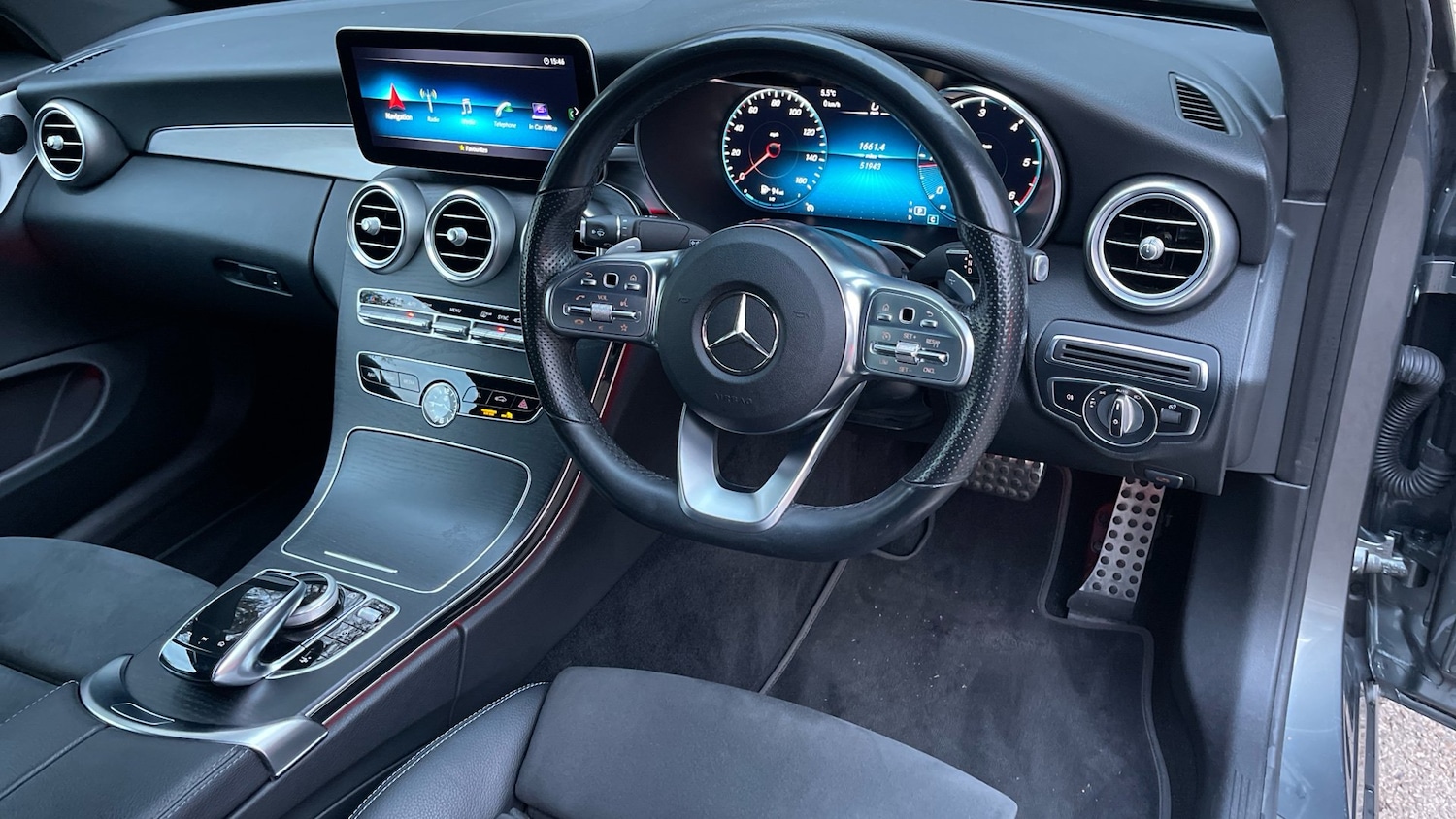 Used Mercedes-Benz C Class 2020 for sale - 77071368: Photo 11