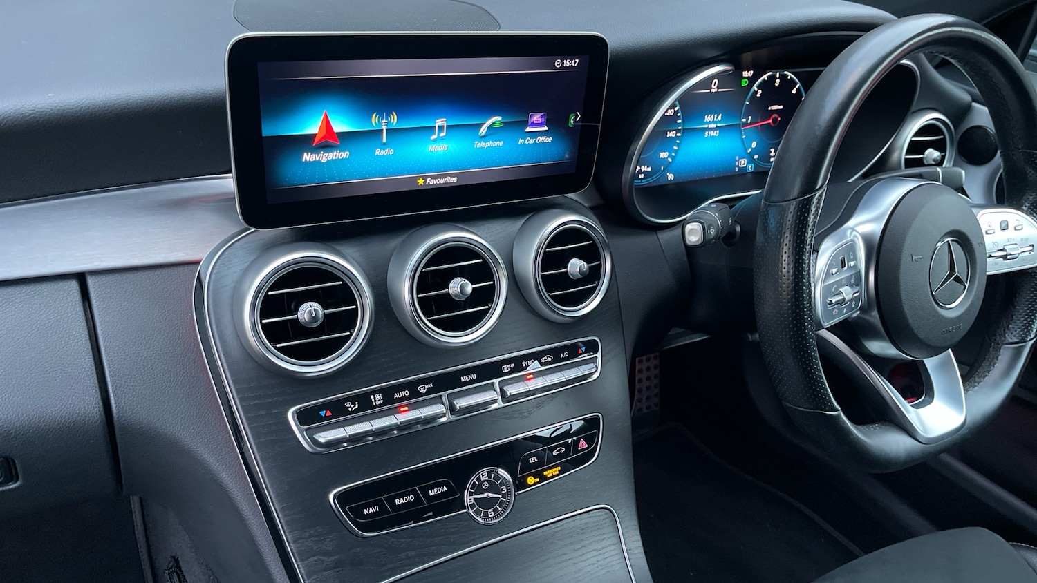 Used Mercedes-Benz C Class 2020 for sale - 77071368: Photo 9