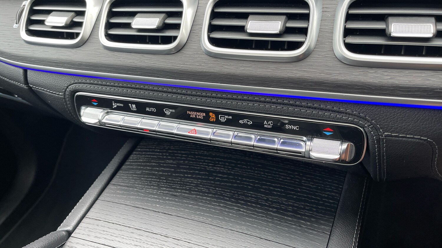 Used Mercedes-Benz GLE 2023 for sale - 77541904: Photo 40