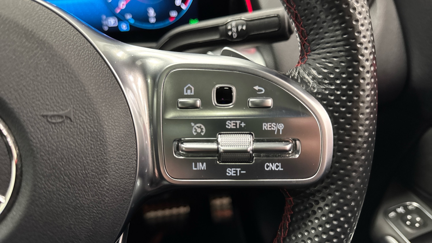 Used Mercedes-Benz GLB 2022 for sale - 77848818: Photo 30