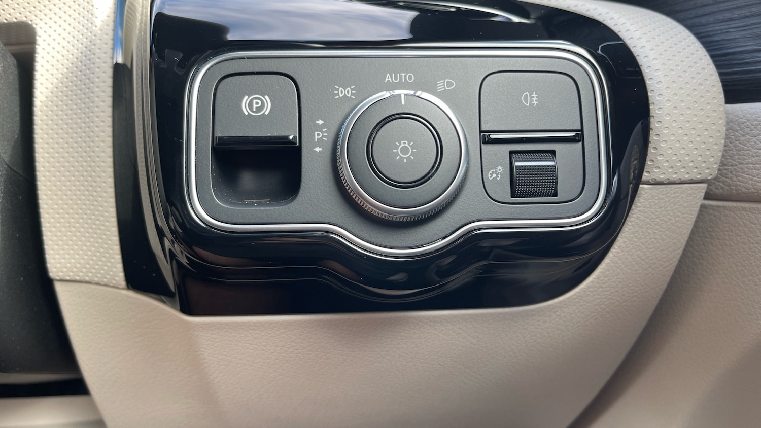 Used Mercedes-Benz CLA 2023 for sale - 77902320: Photo 37