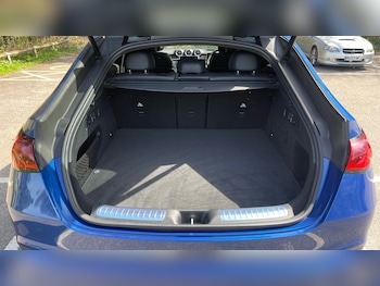 Used Mercedes-Benz GLC 2025 for sale - 78201772: Photo