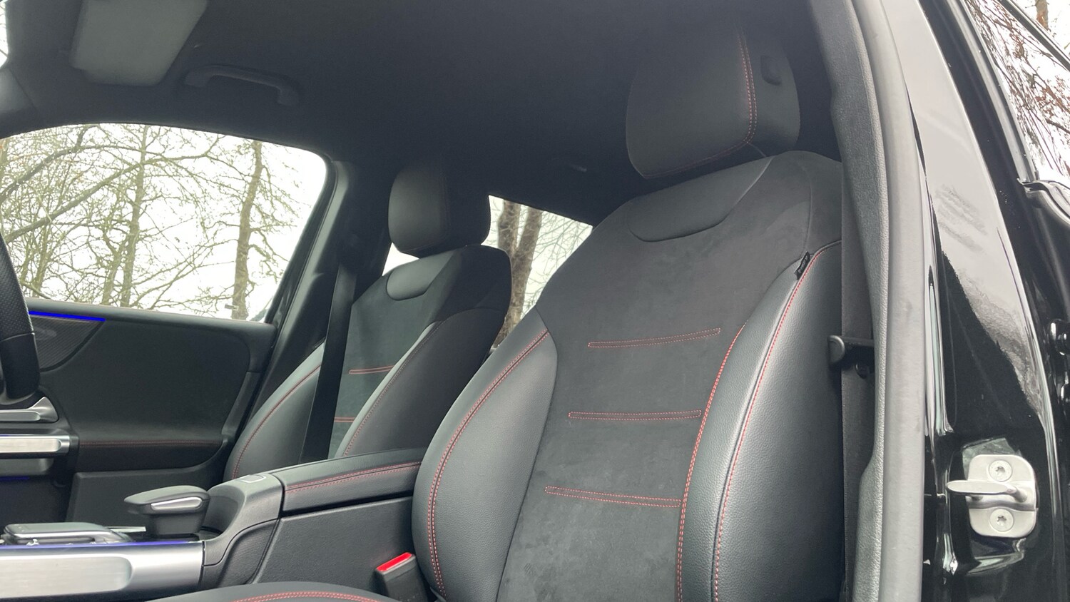 Used Mercedes-Benz GLB 2023 for sale - 76948190: Photo 31