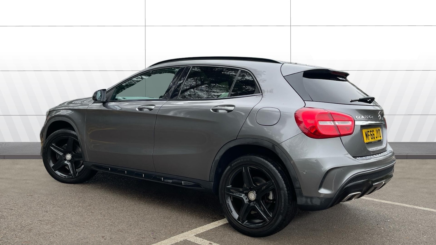 Used Mercedes-Benz GLA 2016 for sale - 77210924: Photo 2