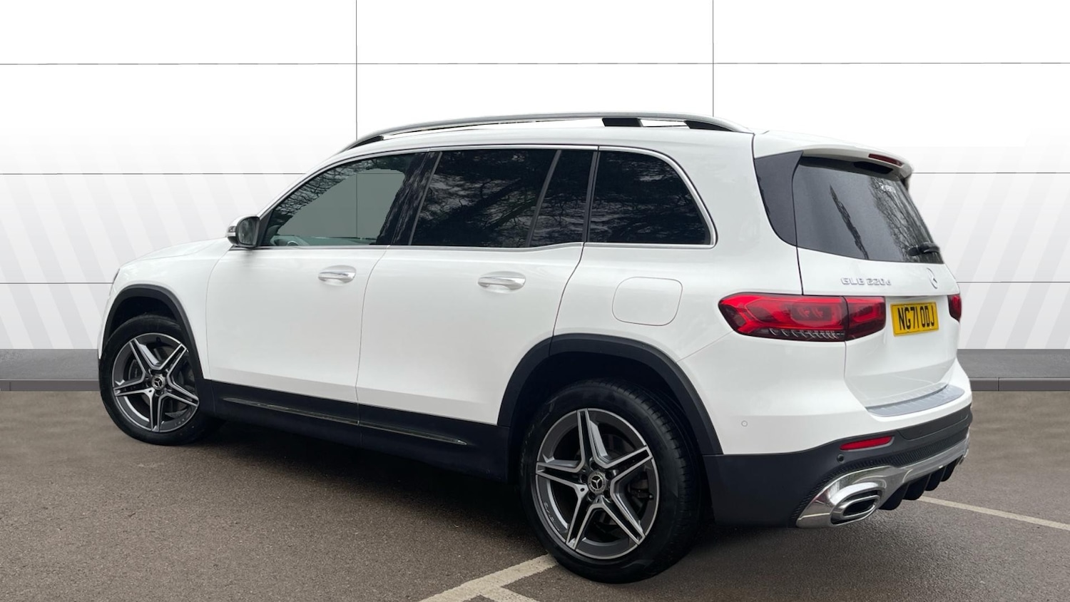 Used Mercedes-Benz GLB 2021 for sale - 77656076: Photo 2