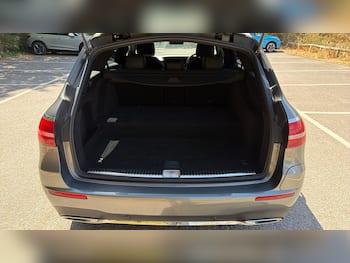 Used Mercedes-Benz E Class 2023 for sale - 79641352: Photo