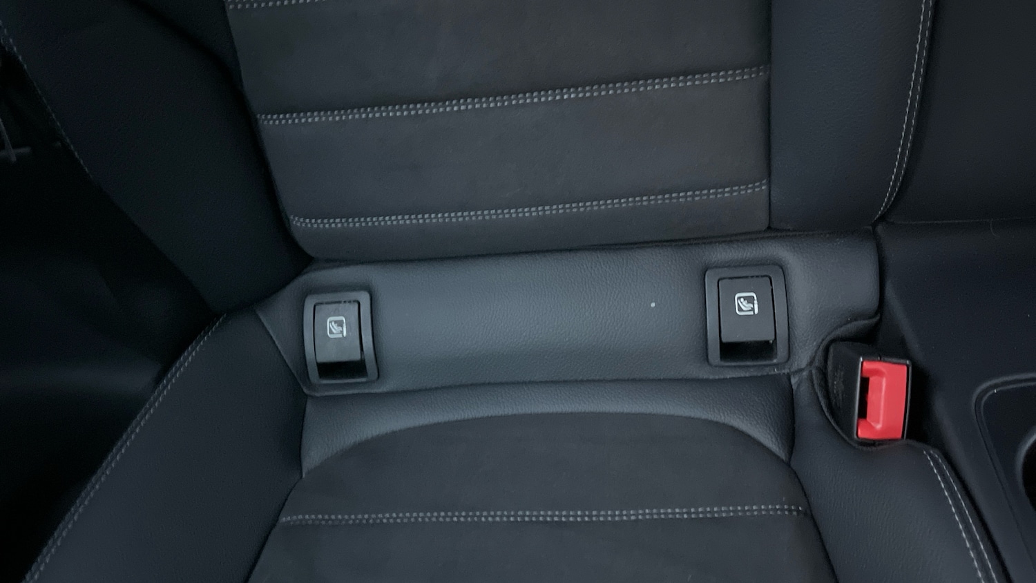 Used Mercedes-Benz C Class 2020 for sale - 76957384: Photo 17