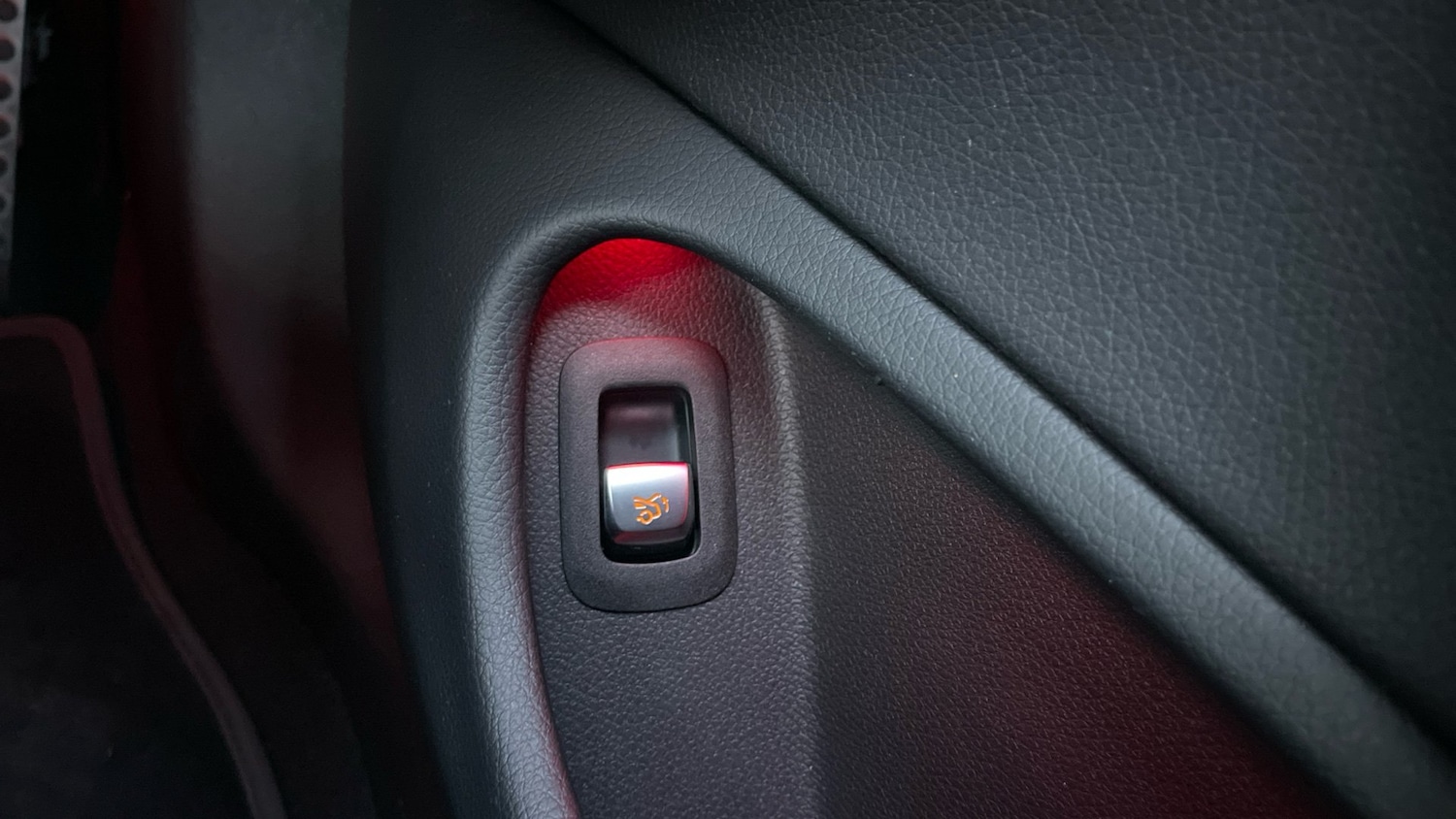 Used Mercedes-Benz C Class 2020 for sale - 76957384: Photo 34