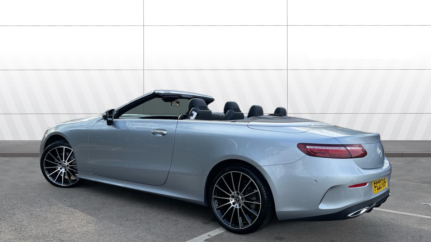 Used Mercedes-Benz E Class 2022 for sale - 77745348: Photo 2