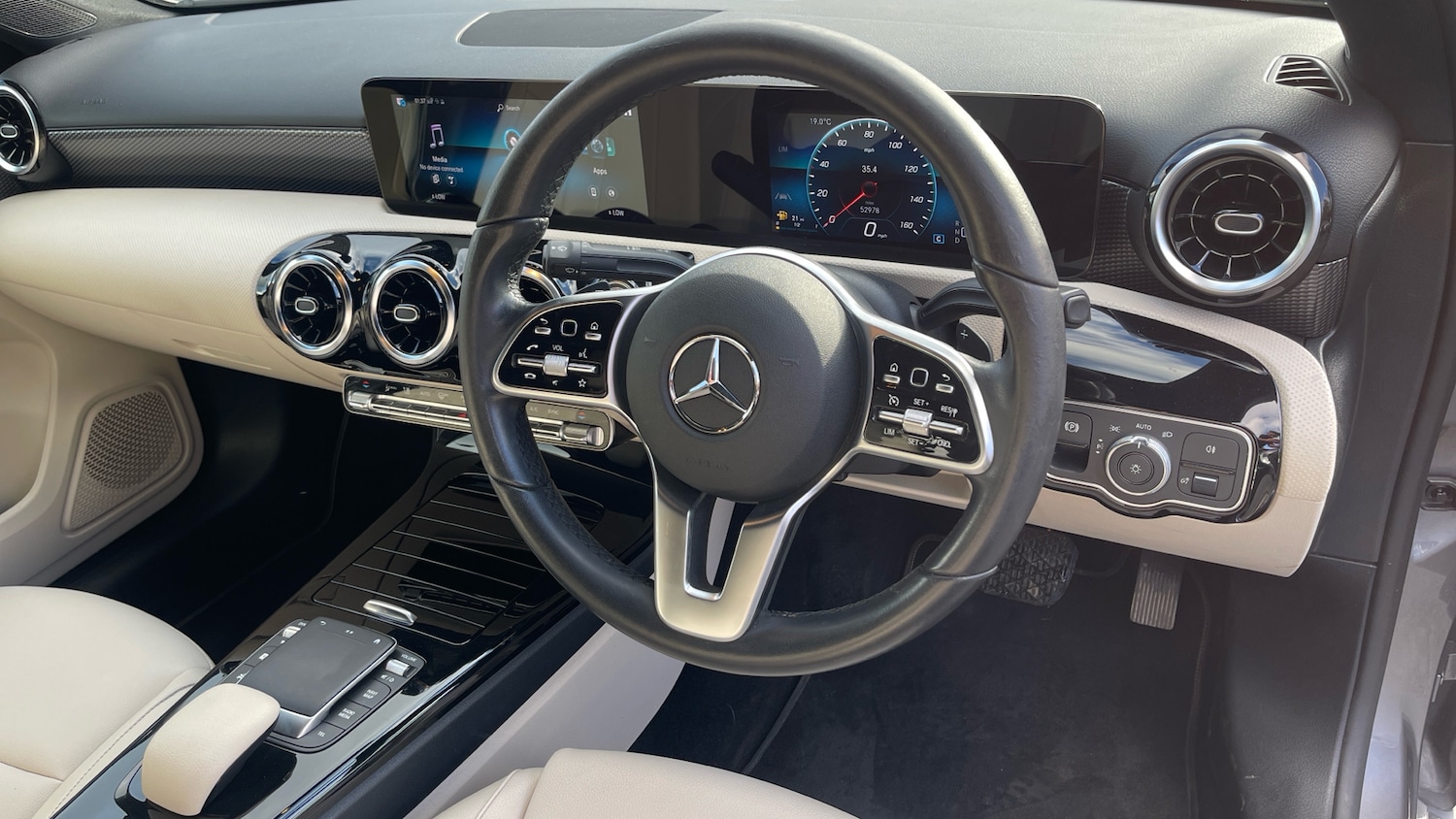 Used Mercedes-Benz A-Class 2022 for sale - 76712307: Photo 11