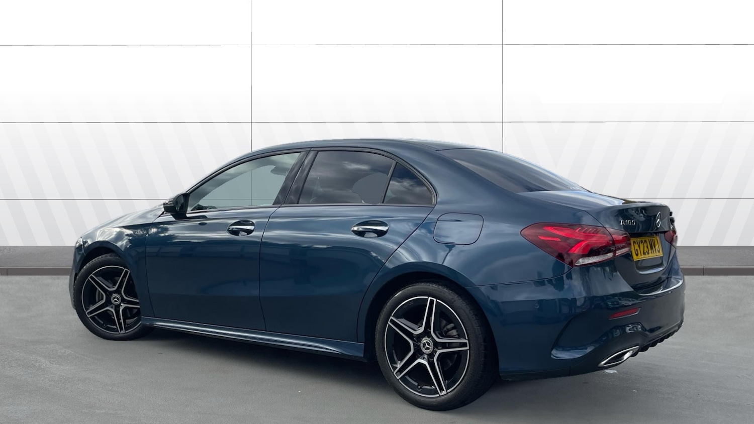 Used Mercedes-Benz A-Class 2023 for sale - 76402306: Photo 2