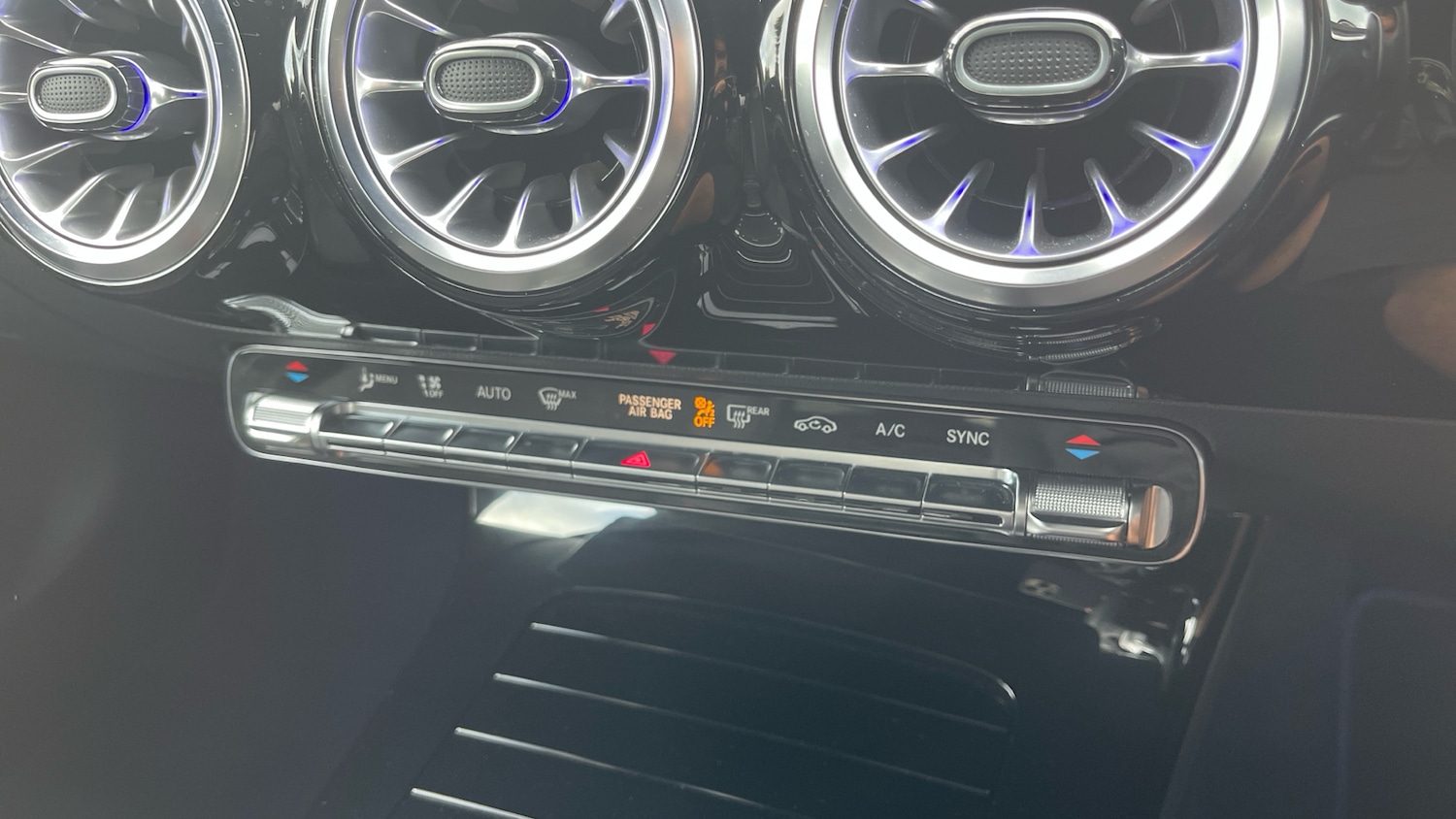 Used Mercedes-Benz A-Class 2023 for sale - 76402306: Photo 39