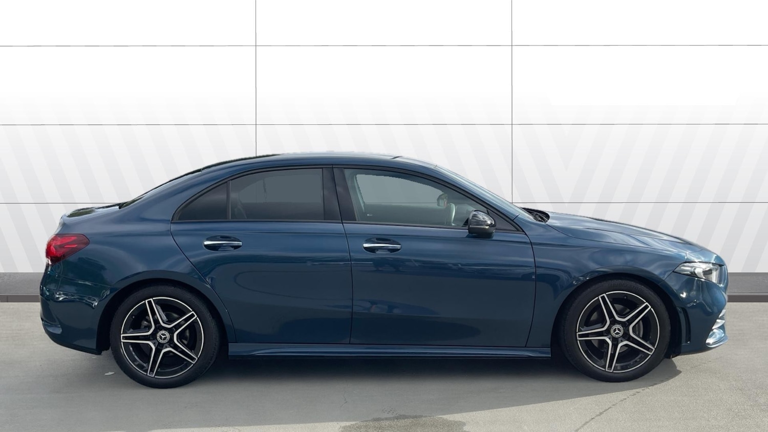 Used Mercedes-Benz A-Class 2023 for sale - 76402306: Photo 5