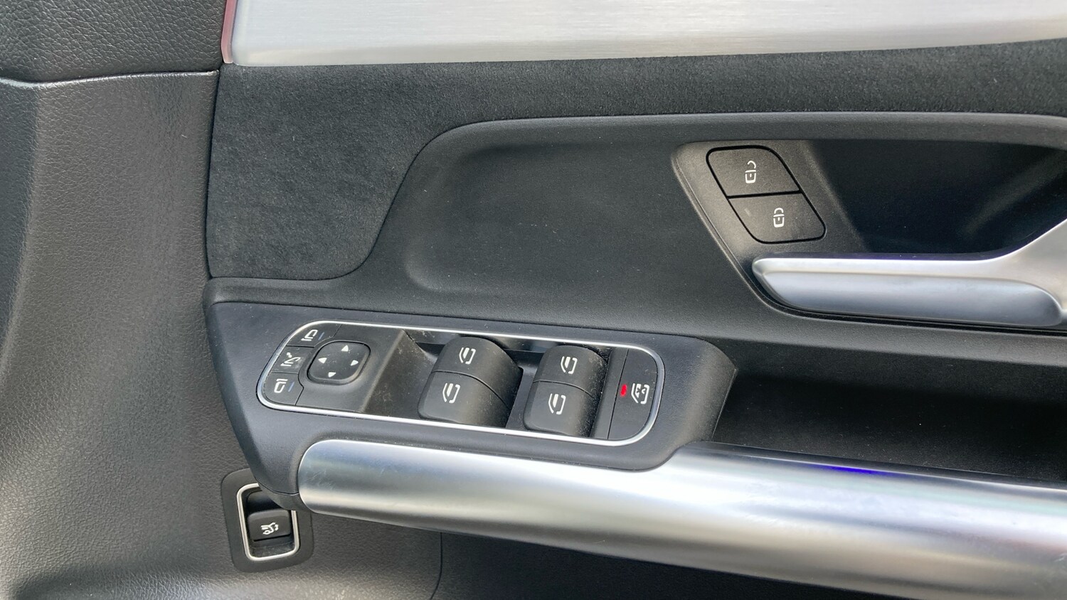 Used Mercedes-Benz EQA 2022 for sale - 77902302: Photo 33