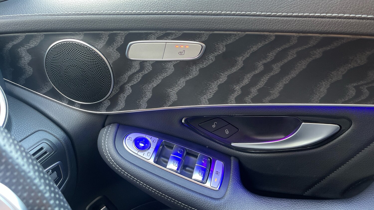 Used Mercedes-Benz GLC 2021 for sale - 77817897: Photo 36