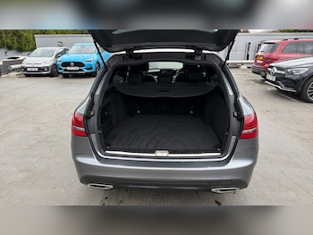 Used Mercedes-Benz C Class 2021 for sale - 78199367: Photo