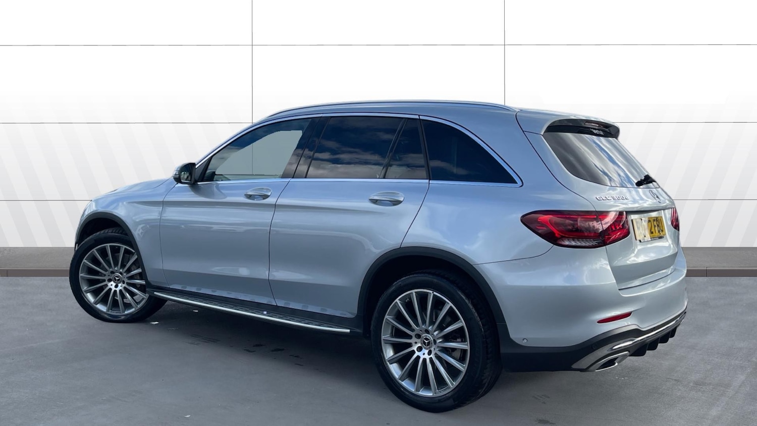 Used Mercedes-Benz GLC 2022 for sale - 77883851: Photo 2