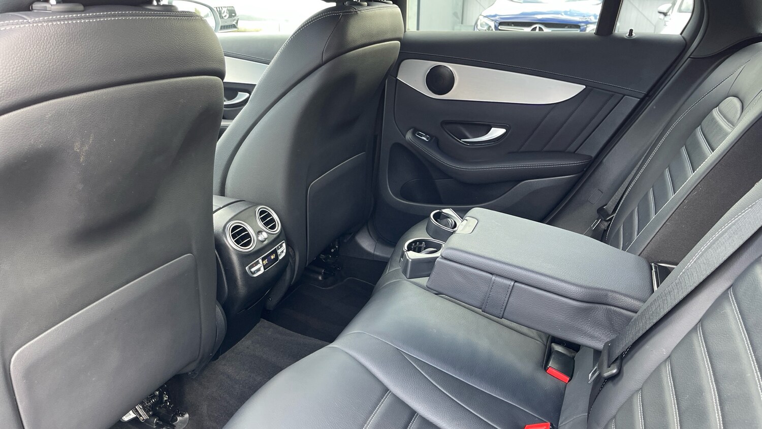 Used Mercedes-Benz GLC 2022 for sale - 77883851: Photo 31