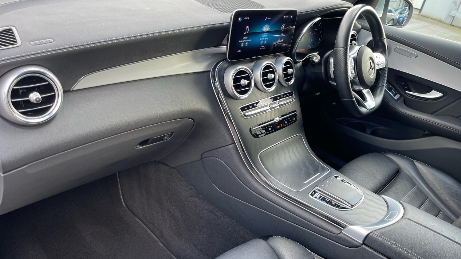 Used Mercedes-Benz GLC 2022 for sale - 77883851: Photo 34