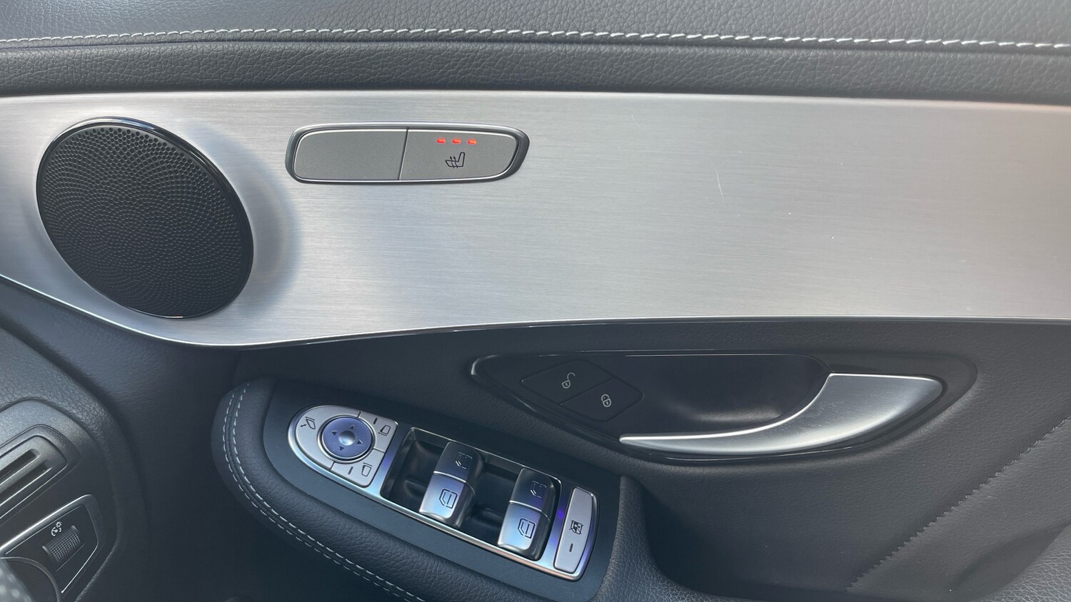 Used Mercedes-Benz GLC 2022 for sale - 77883851: Photo 36