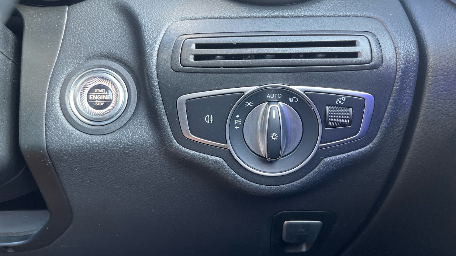 Used Mercedes-Benz GLC 2022 for sale - 77831650: Photo 37