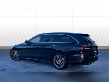 Used Mercedes-Benz E Class 2023 for sale - 77198787: Photo