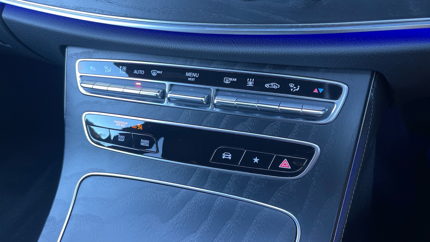 Used Mercedes-Benz E Class 2023 for sale - 77198787: Photo 40