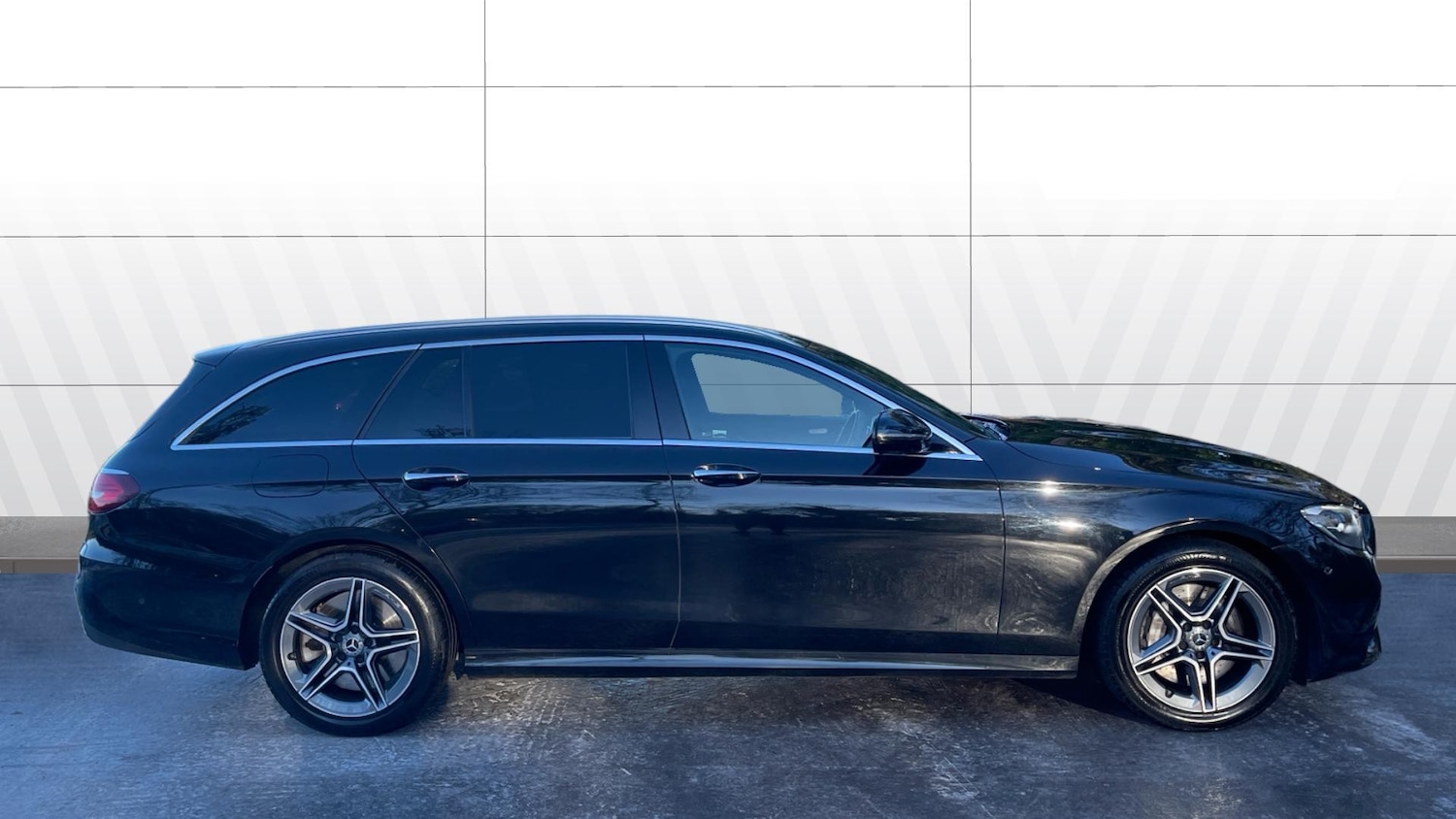 Used Mercedes-Benz E Class 2023 for sale - 77198787: Photo 5