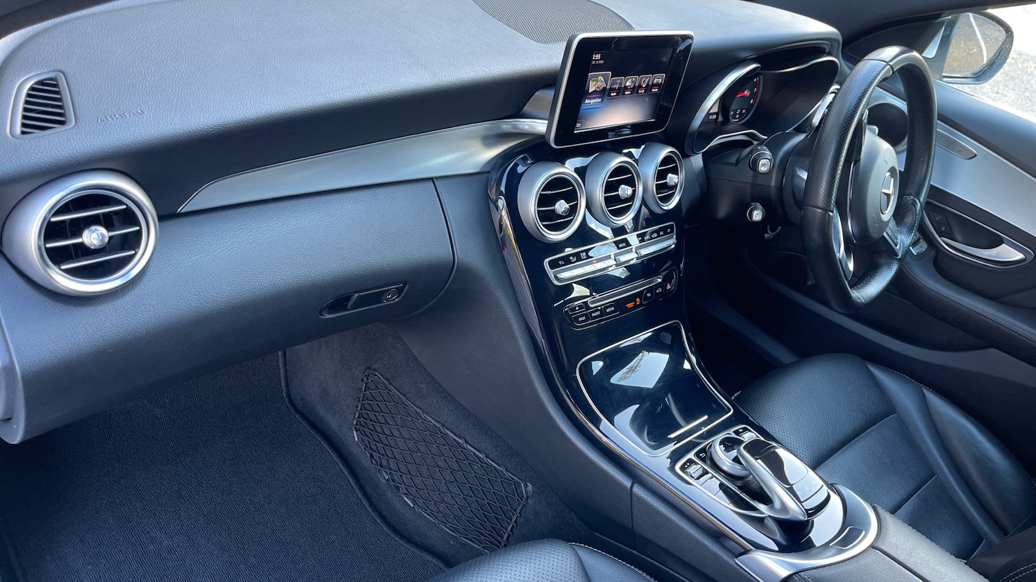 Used Mercedes-Benz C Class 2014 for sale - 76896799: Photo 33