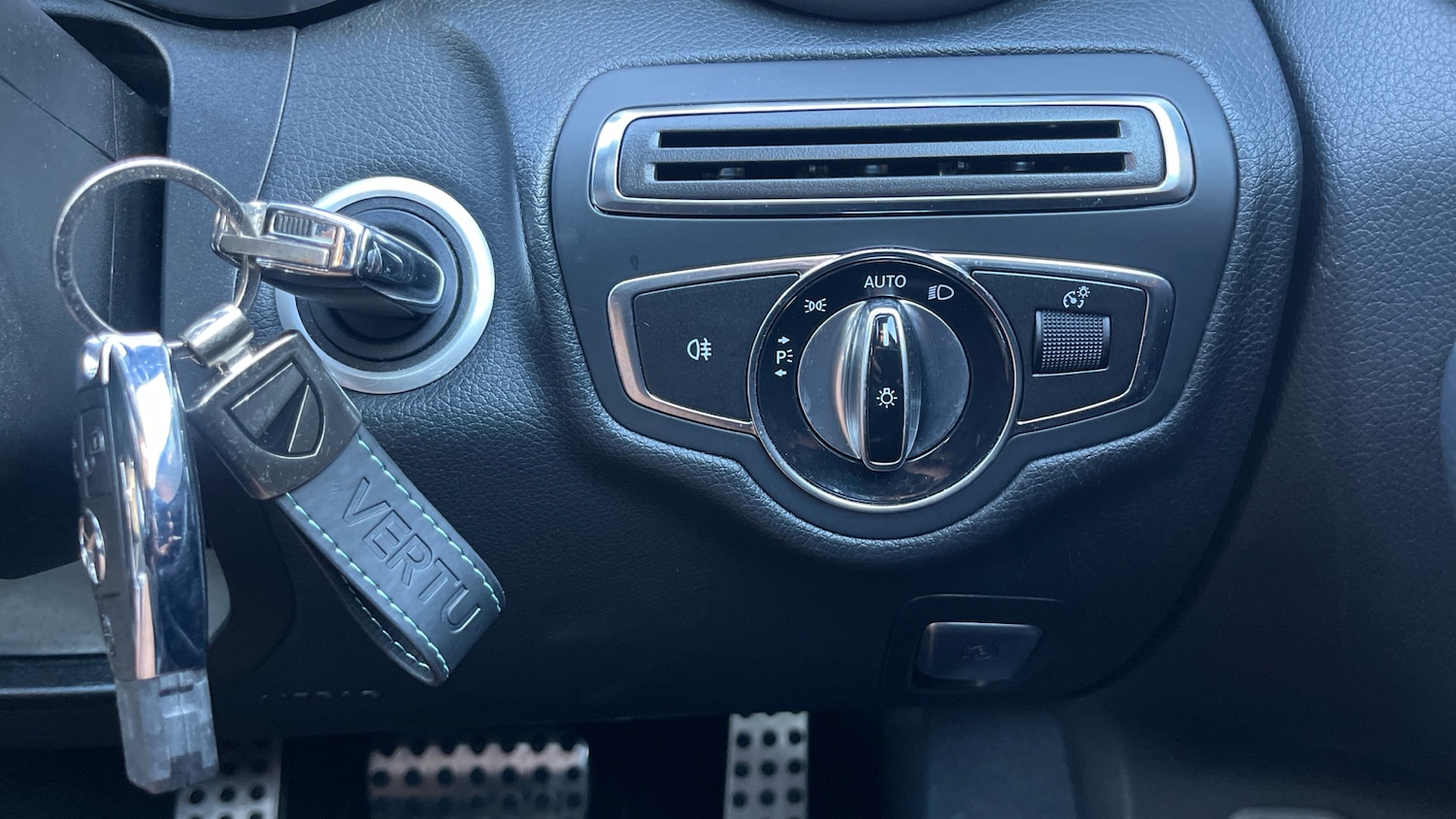 Used Mercedes-Benz C Class 2014 for sale - 76896799: Photo 37