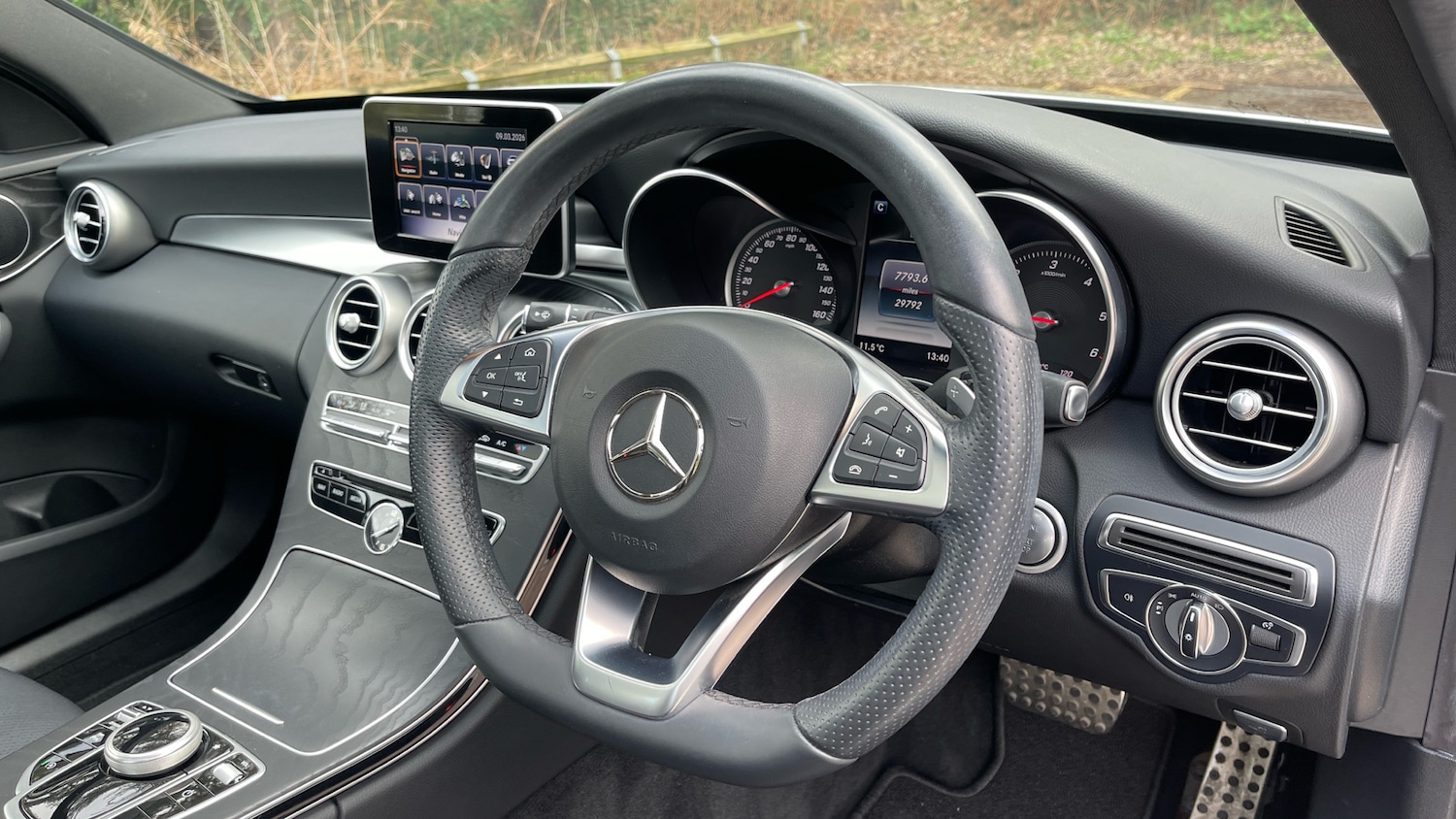 Used Mercedes-Benz C Class 2018 for sale - 77917079: Photo 11