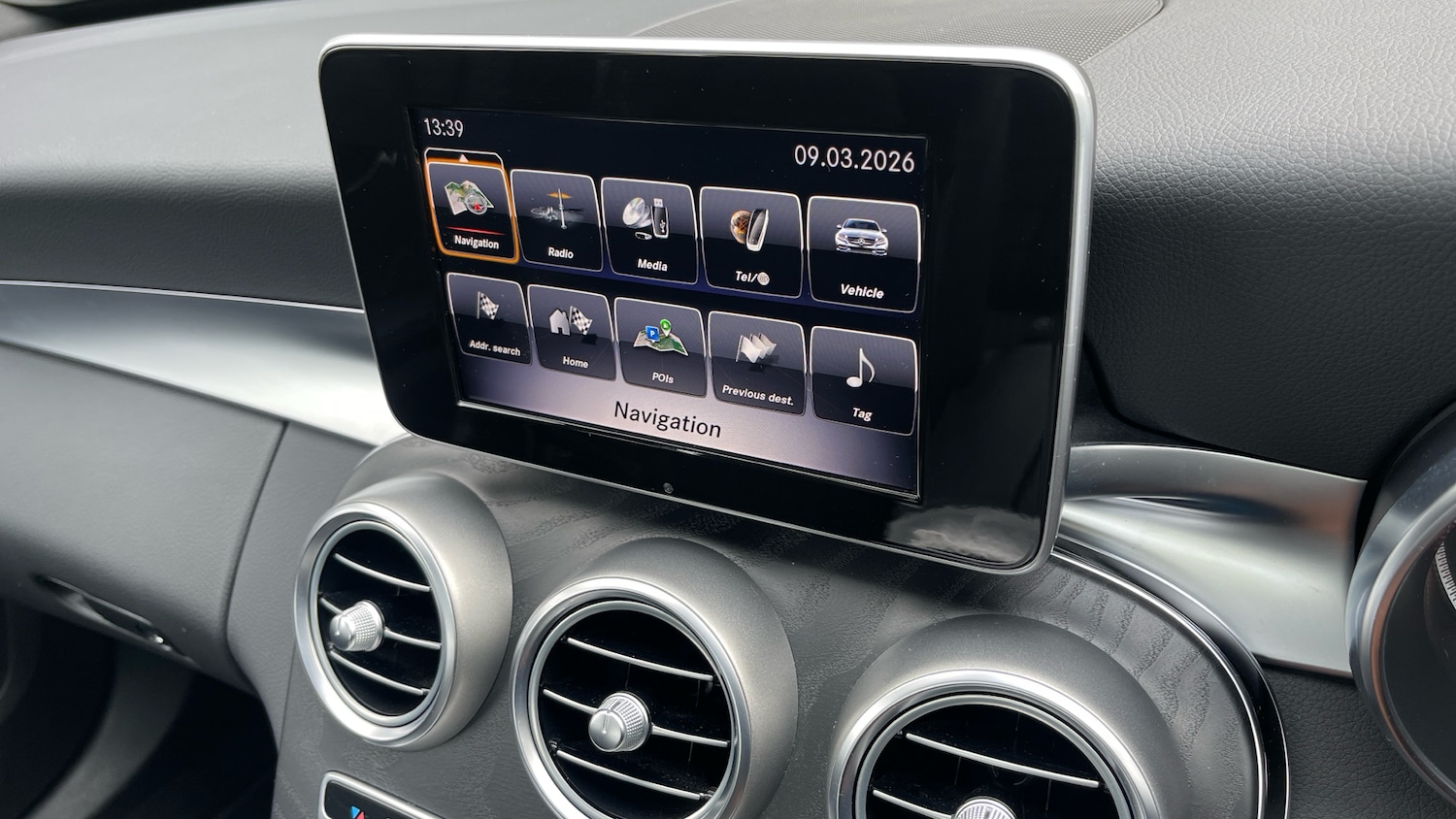 Used Mercedes-Benz C Class 2018 for sale - 77917079: Photo 12