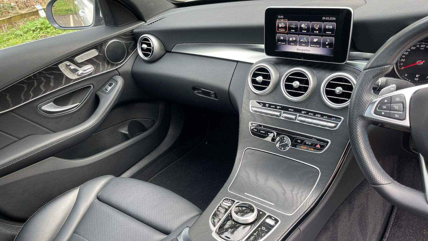 Used Mercedes-Benz C Class 2018 for sale - 77917079: Photo 14