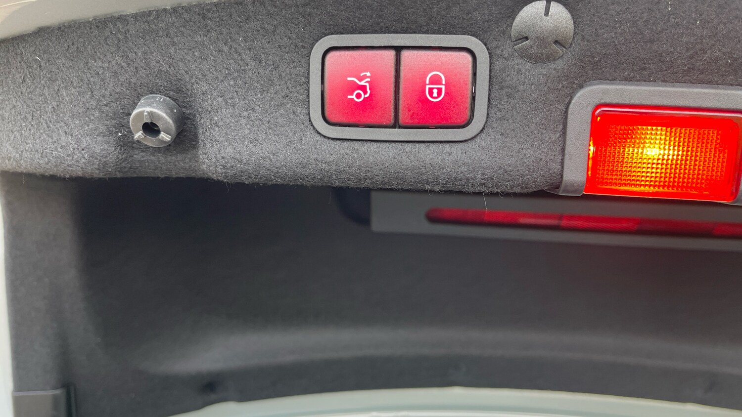 Used Mercedes-Benz C Class 2018 for sale - 77917079: Photo 27