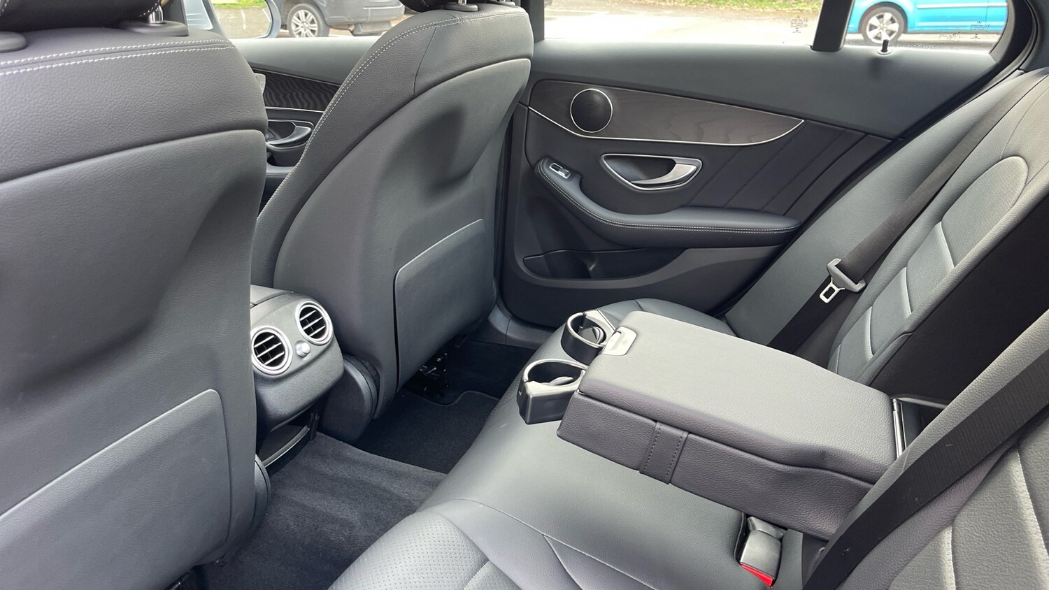 Used Mercedes-Benz C Class 2018 for sale - 77917079: Photo 29