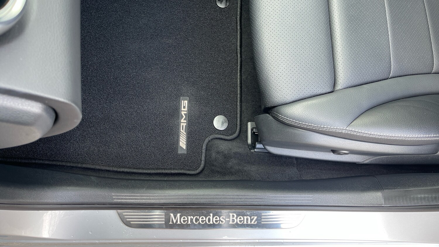 Used Mercedes-Benz C Class 2018 for sale - 77917079: Photo 32