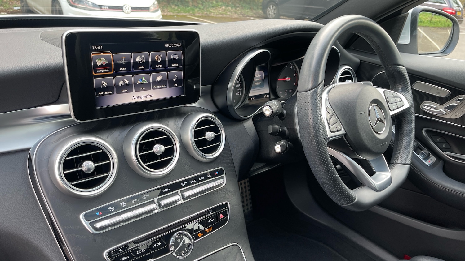 Used Mercedes-Benz C Class 2018 for sale - 77917079: Photo 9